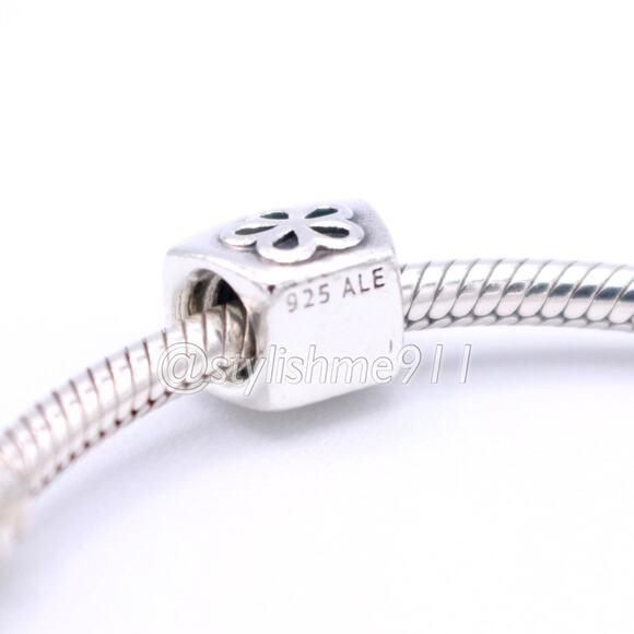 Authentic PANDORA Scalloped Purse with Pink CZ Charm - 790473PCZ - Picture 5 of 11